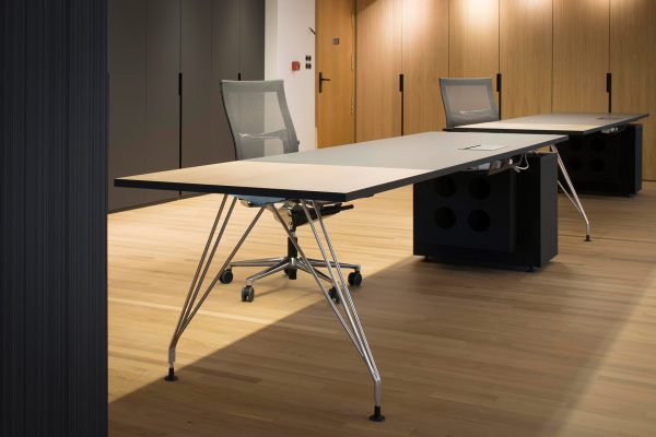 Mesa de dirección a medida A1