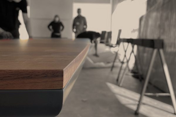 Mesa de reuniones a medida. BK Contract.