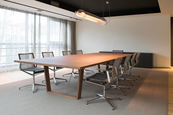 Mesa de reuniones a medida W. 10 personas