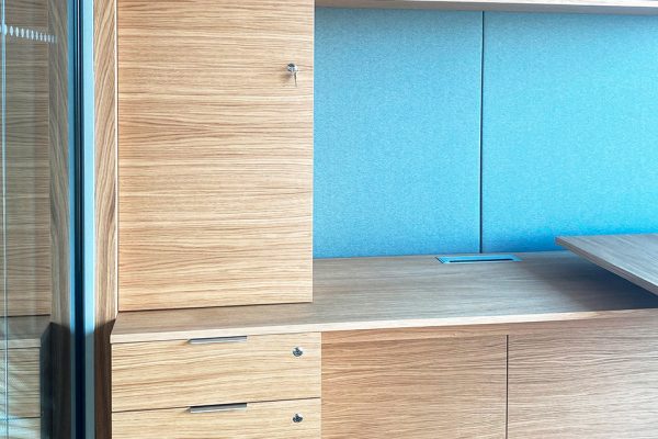 Muebles de oficina a medida. BK Contract.
